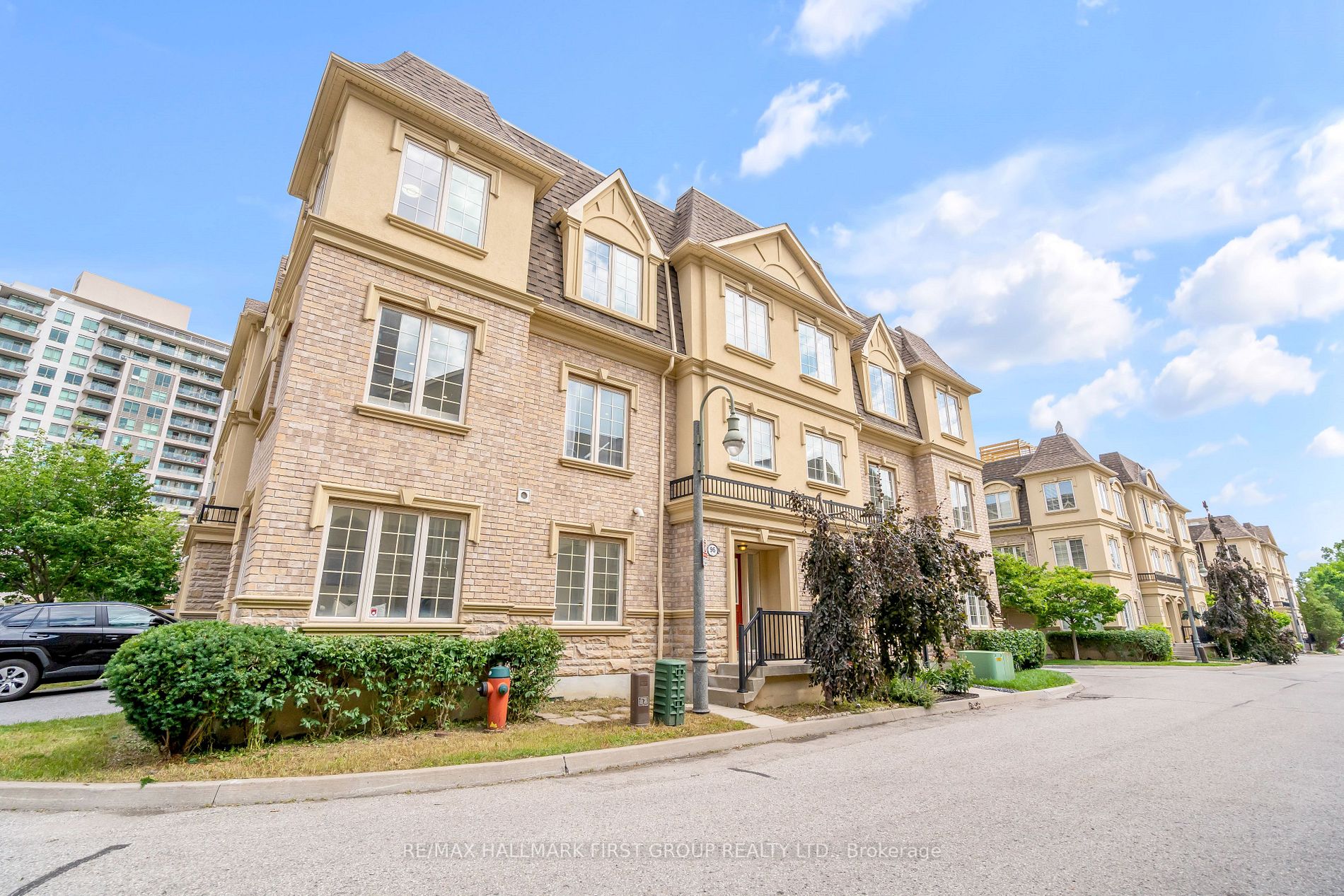1250 St Martins Dr, #96
