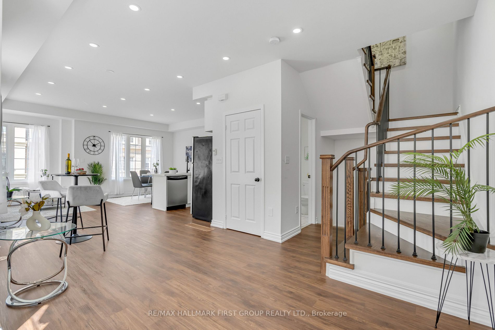 1250 St Martins Dr, #96