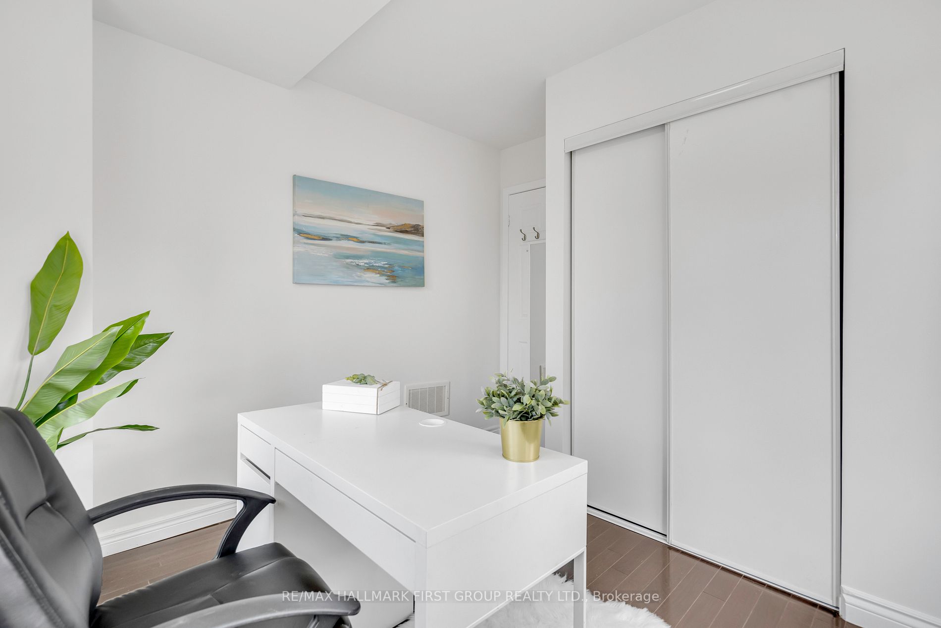 1250 St Martins Dr, #96