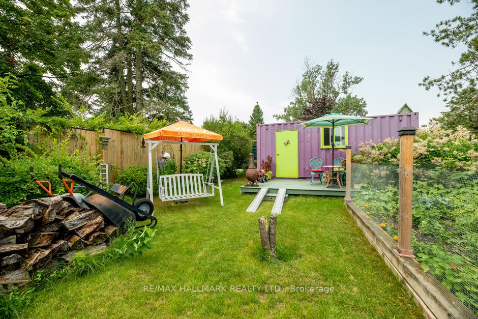 22 Westcroft Dr