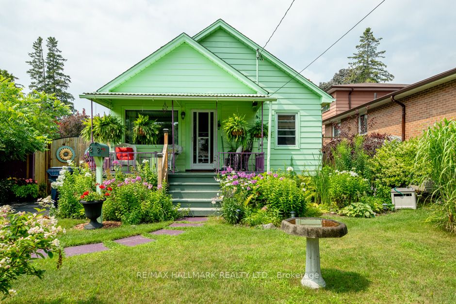 22 Westcroft Dr