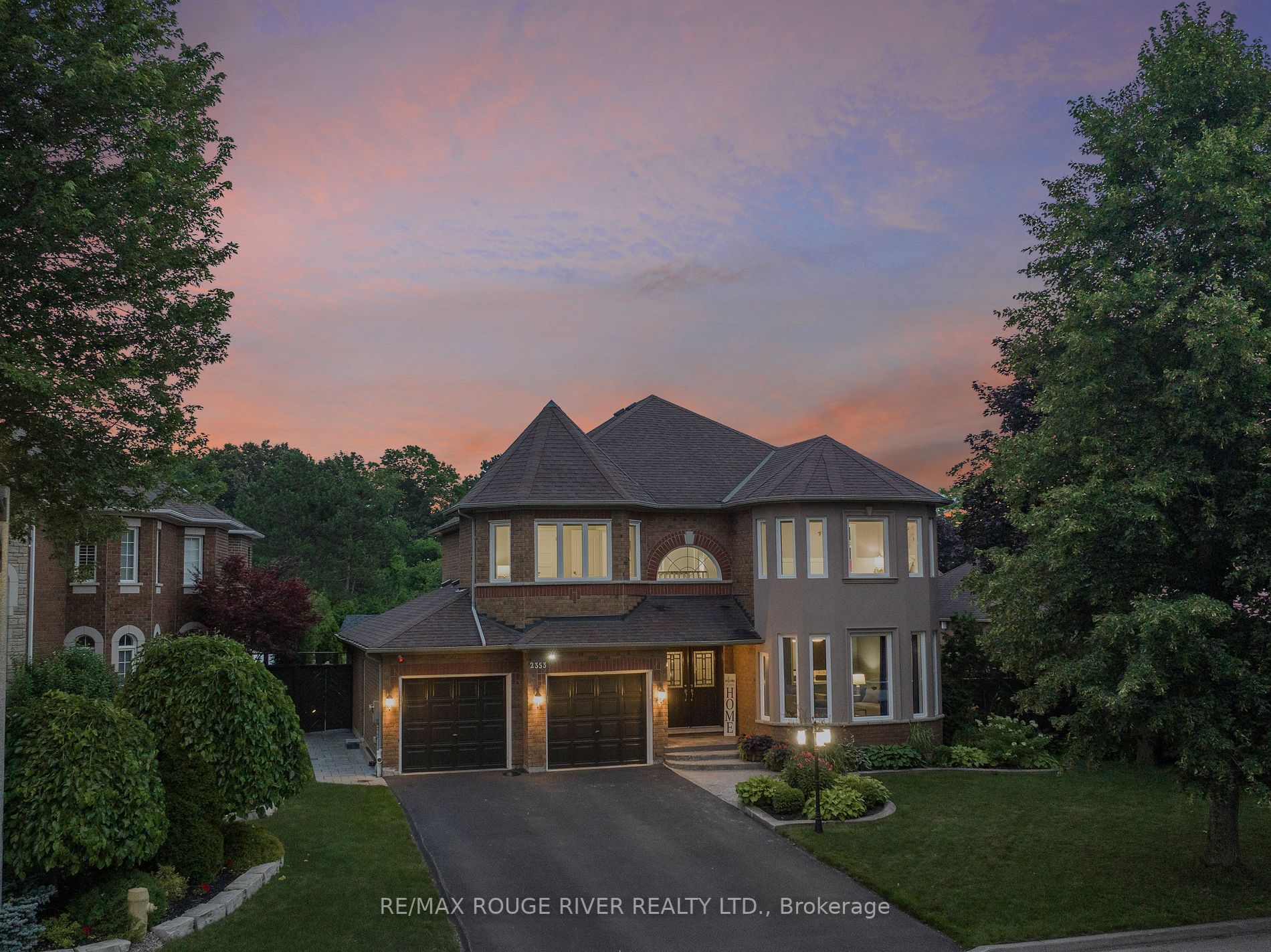 2353 Canterbury Cres