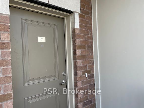 485 Beresford Path, #7