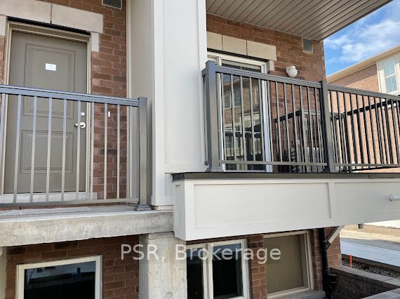 485 Beresford Path, #7
