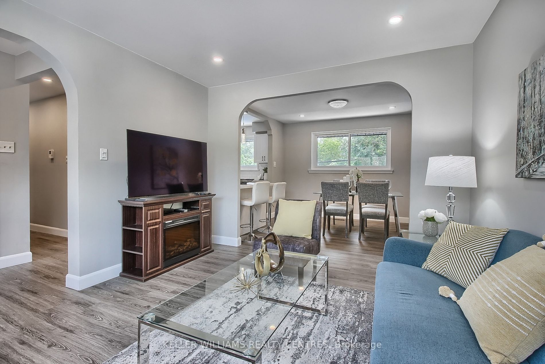 44 Woodgarden Crescent