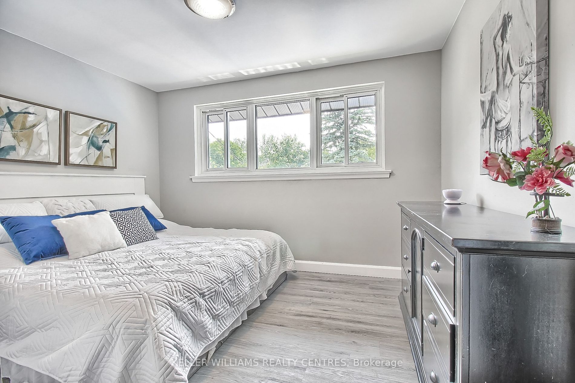 44 Woodgarden Crescent