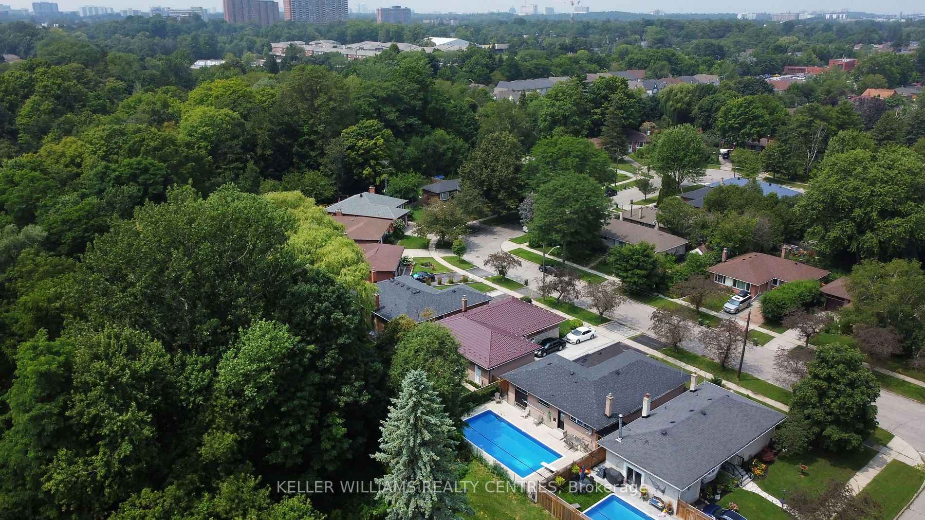 44 Woodgarden Crescent