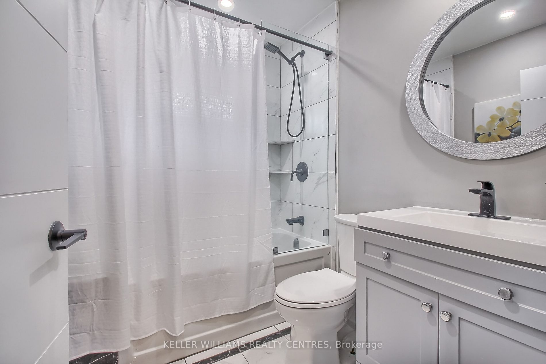 44 Woodgarden Crescent