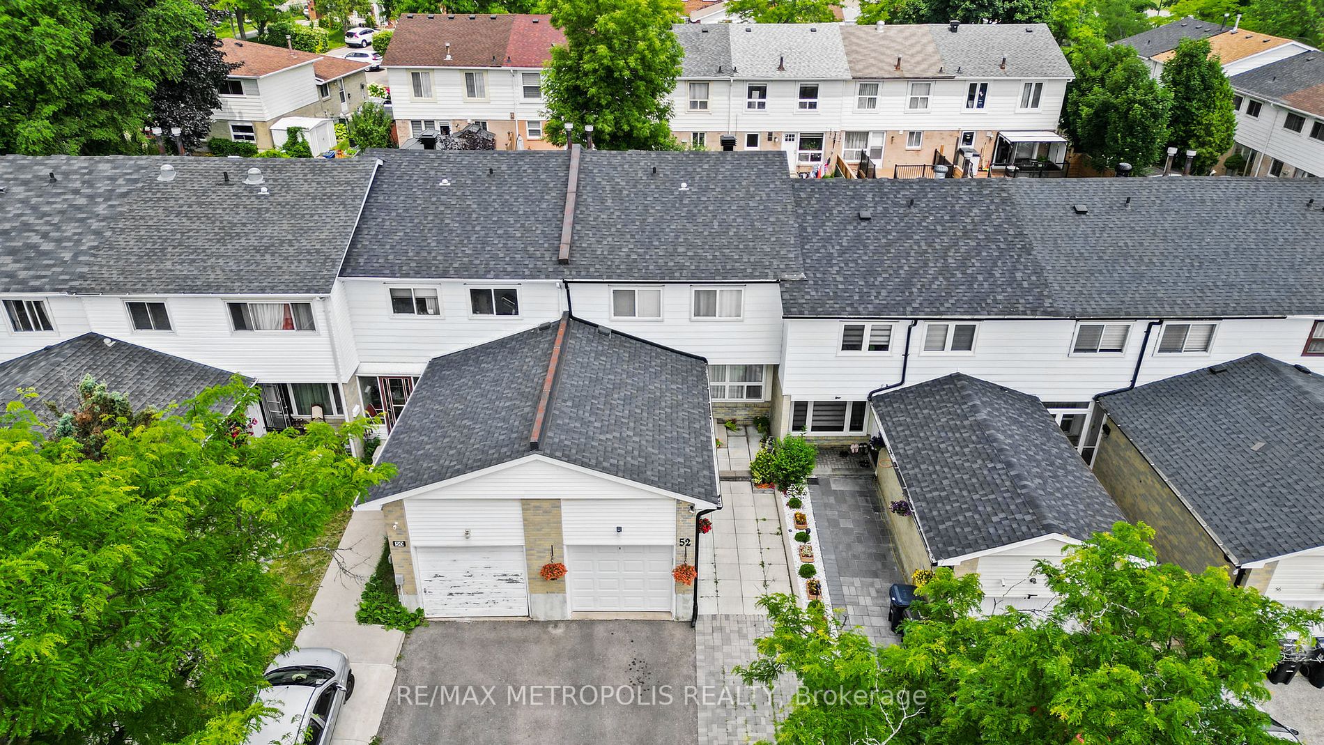 52 Whiteleas Ave