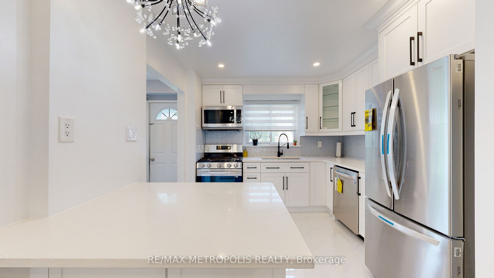 52 Whiteleas Ave