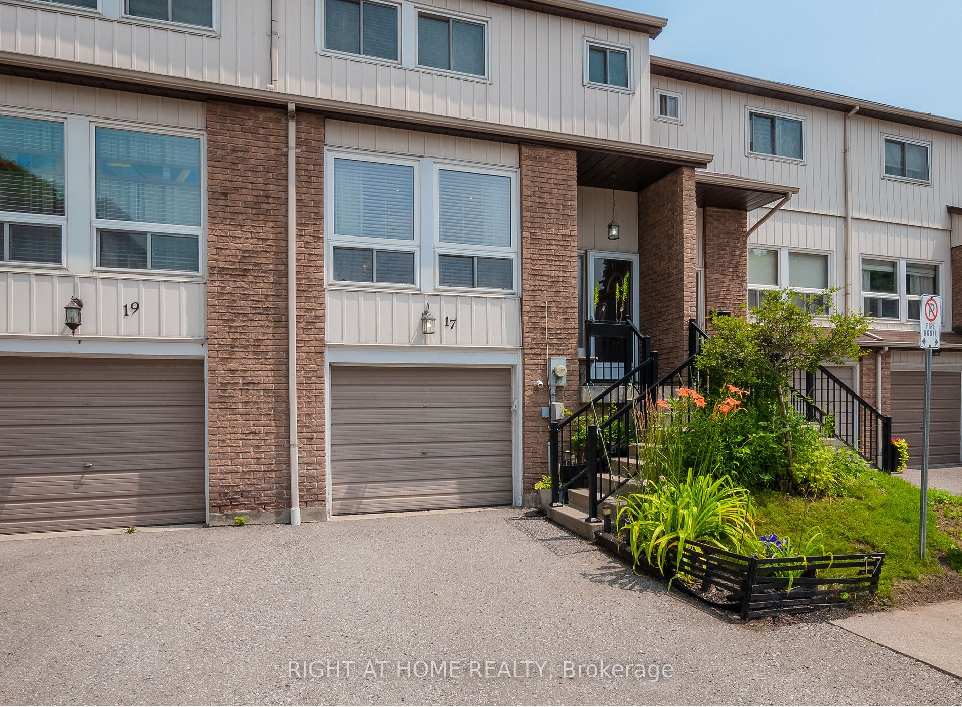 17 Macey Crt, #50