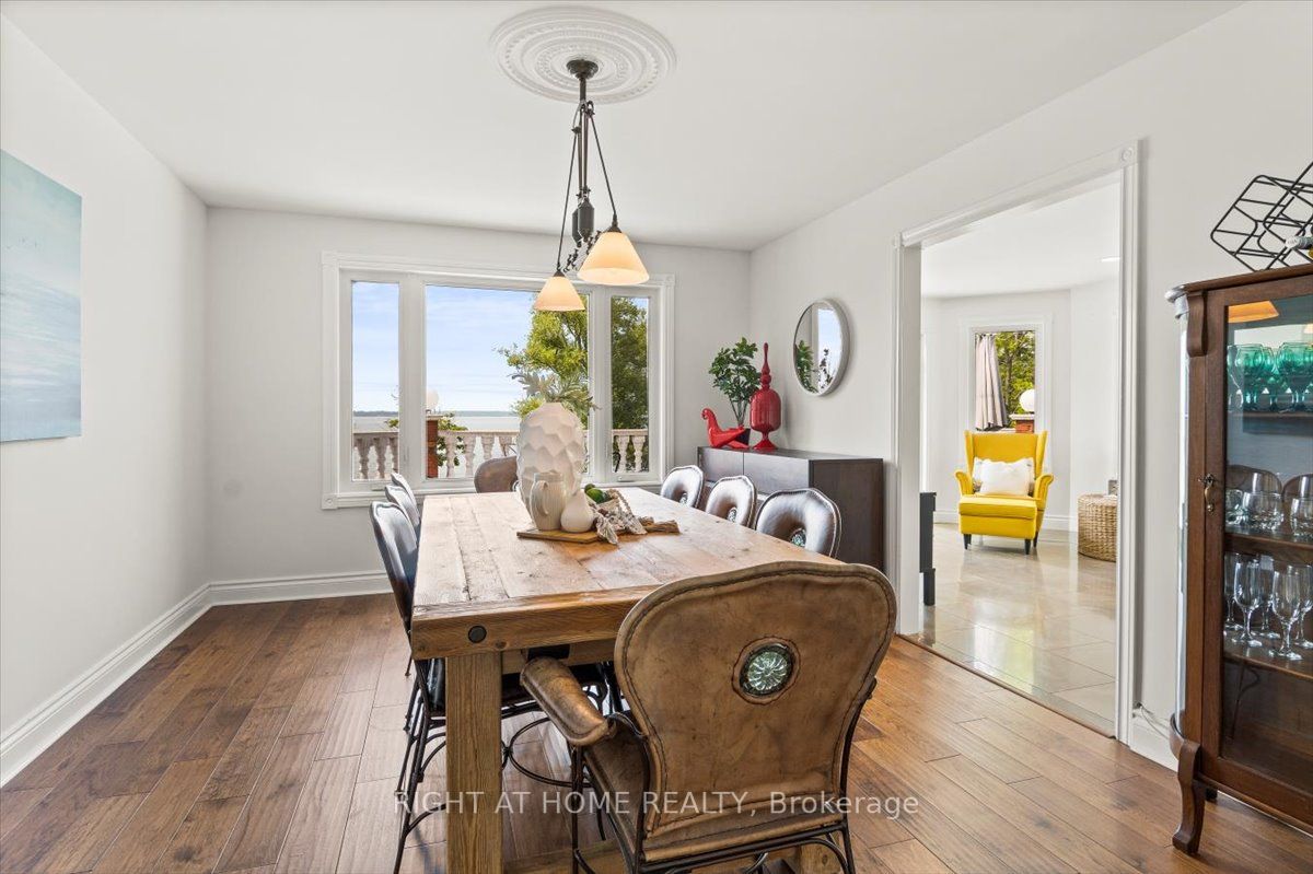 4 Williams Point Rd