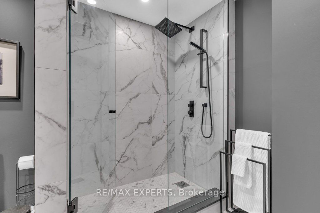 1173 Dundas St E, #217