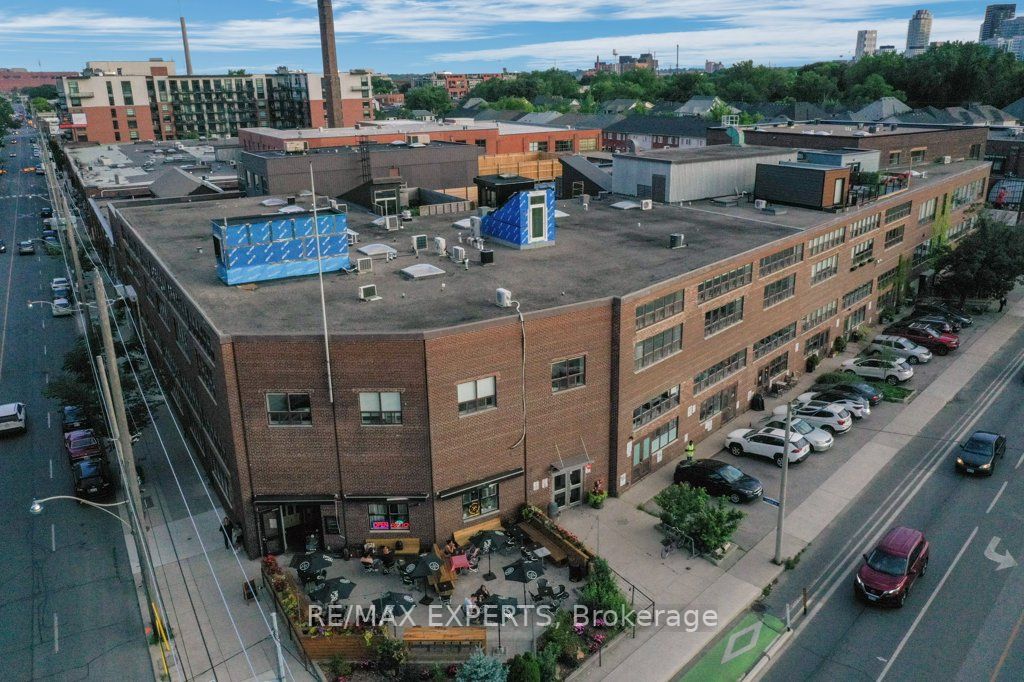 1173 Dundas St E, #217