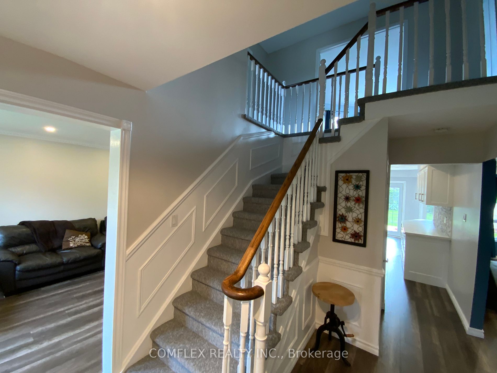 211 Bassett Blvd