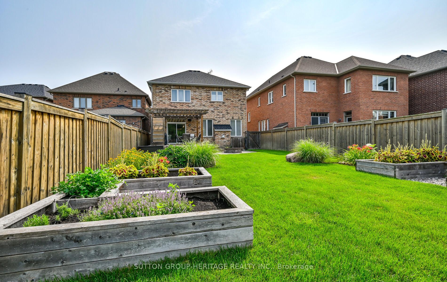 568 Gillmoss Rd