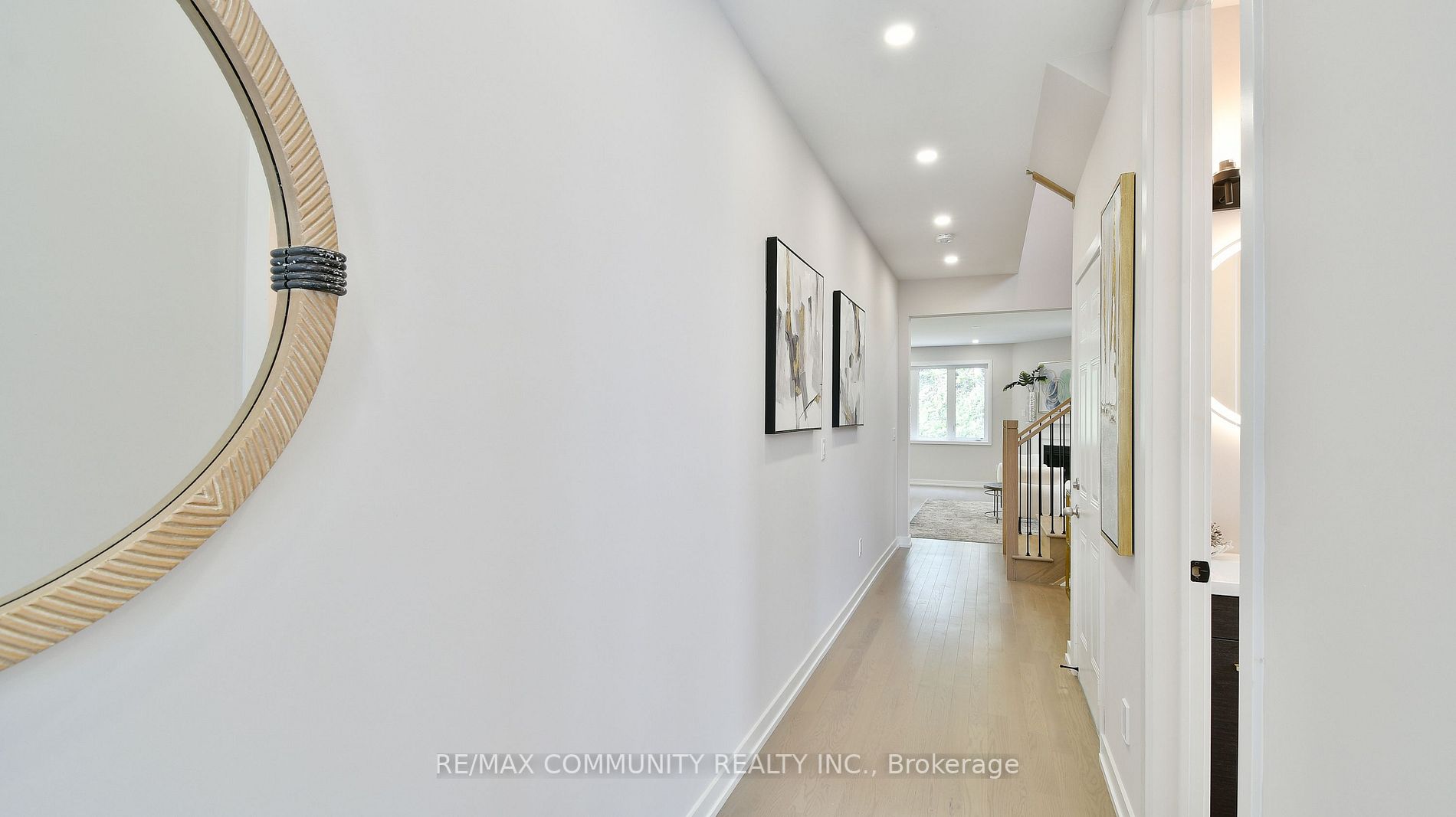 400 Finch Avenue E, #5