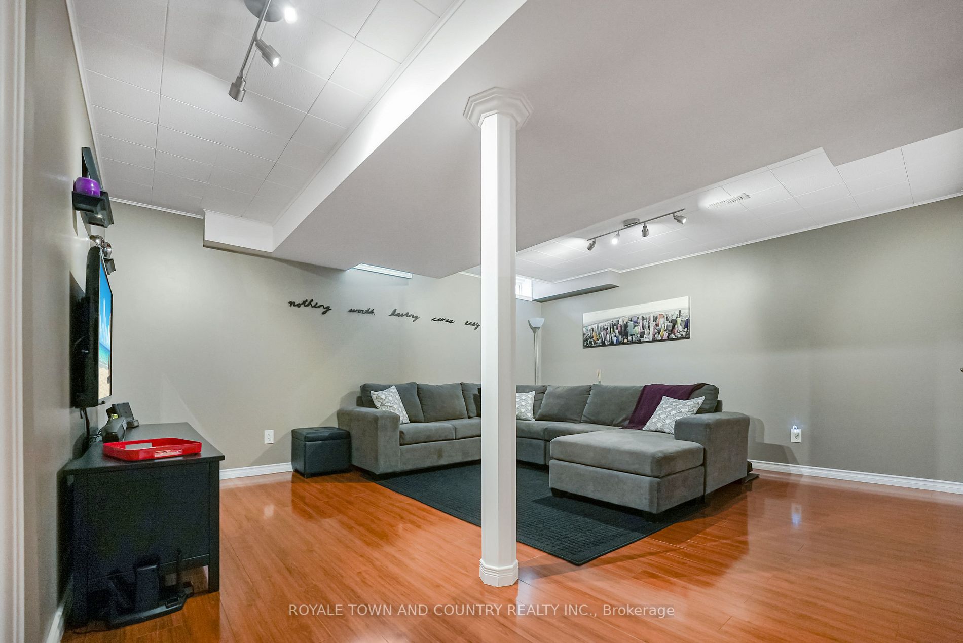 946 Glenbourne Crt