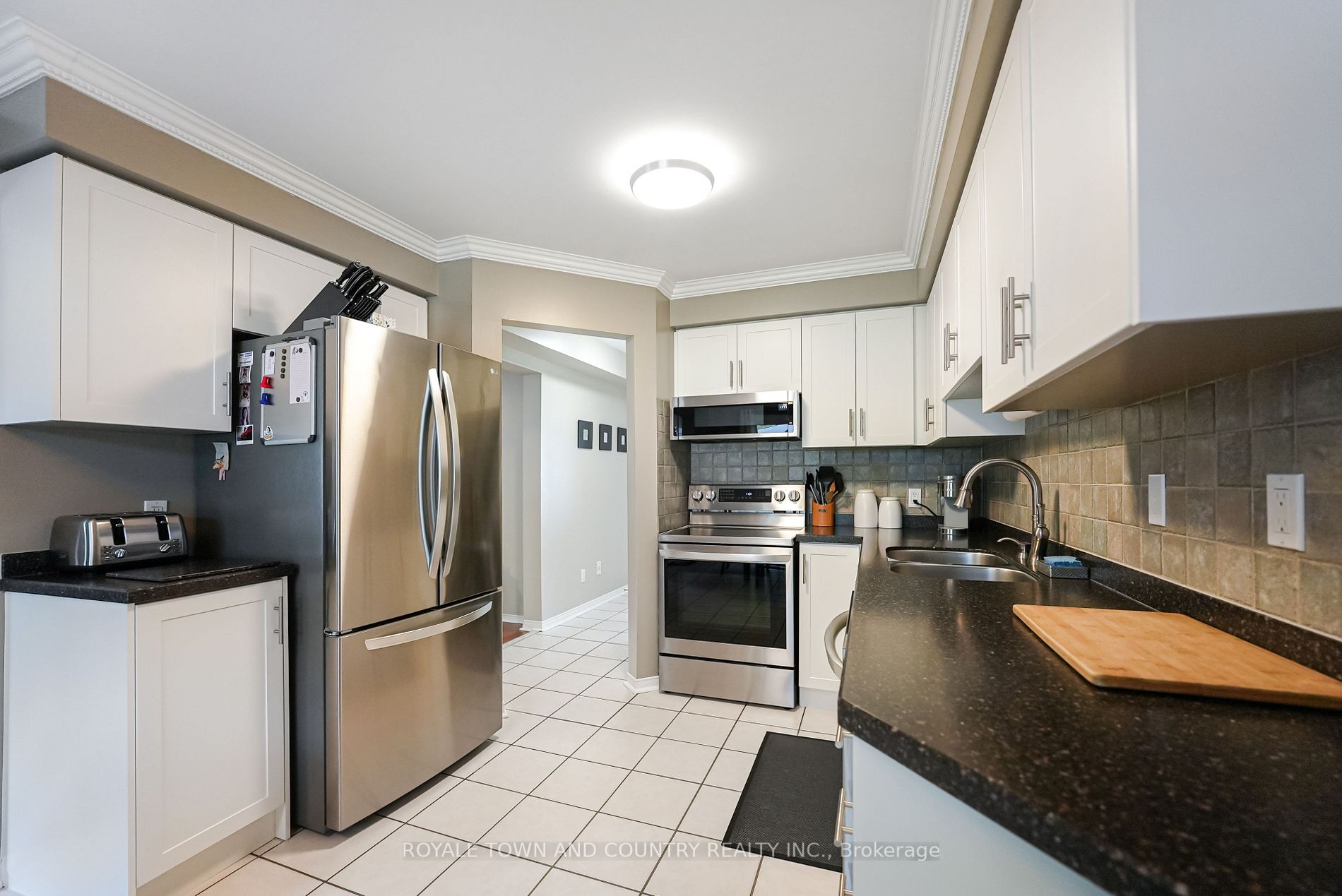 946 Glenbourne Crt