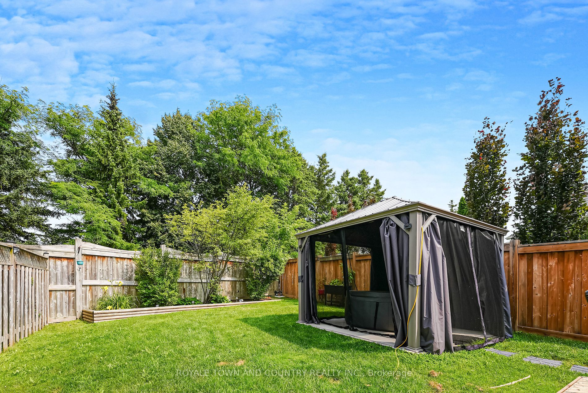 946 Glenbourne Crt