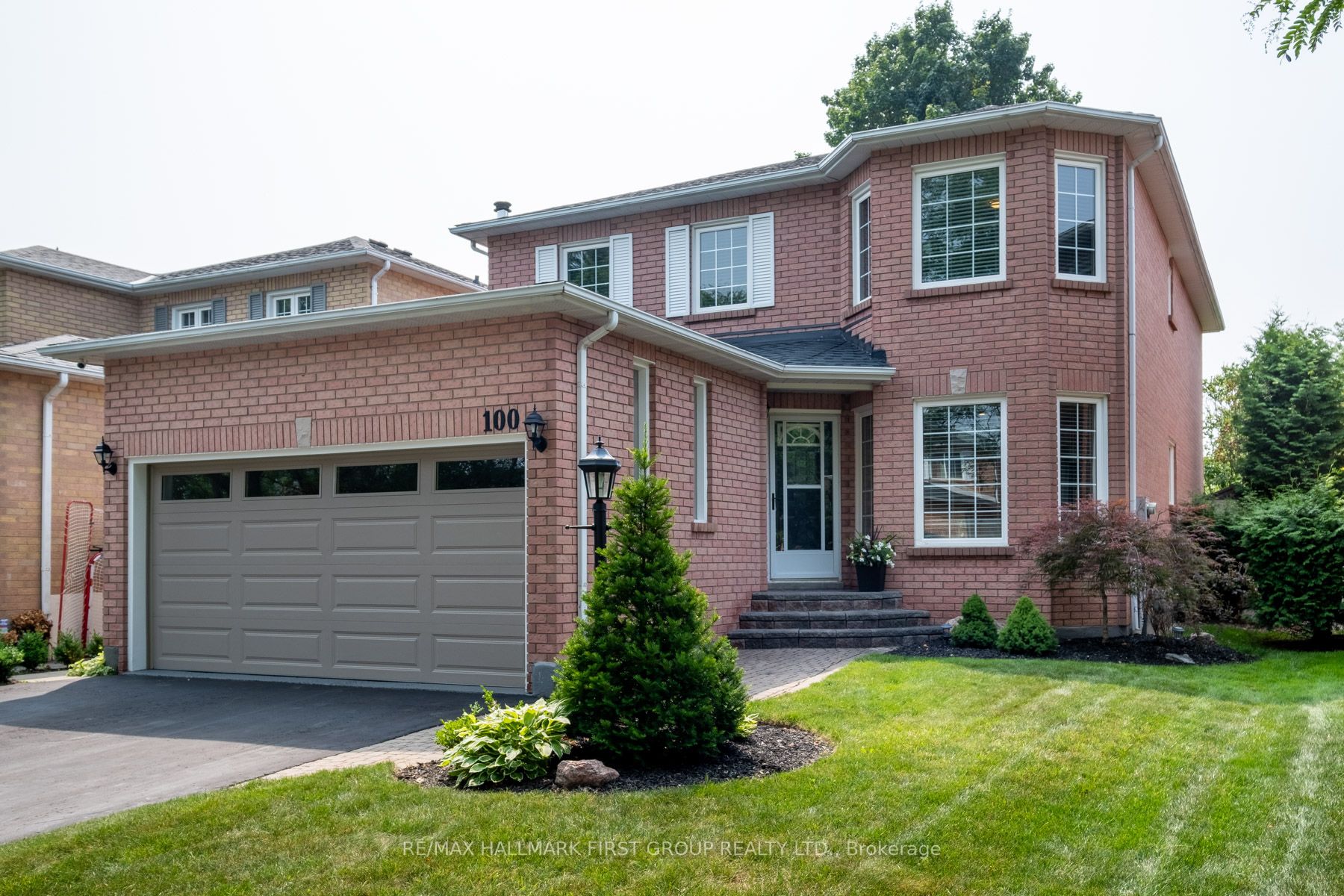 100 Deverell St, Whitby