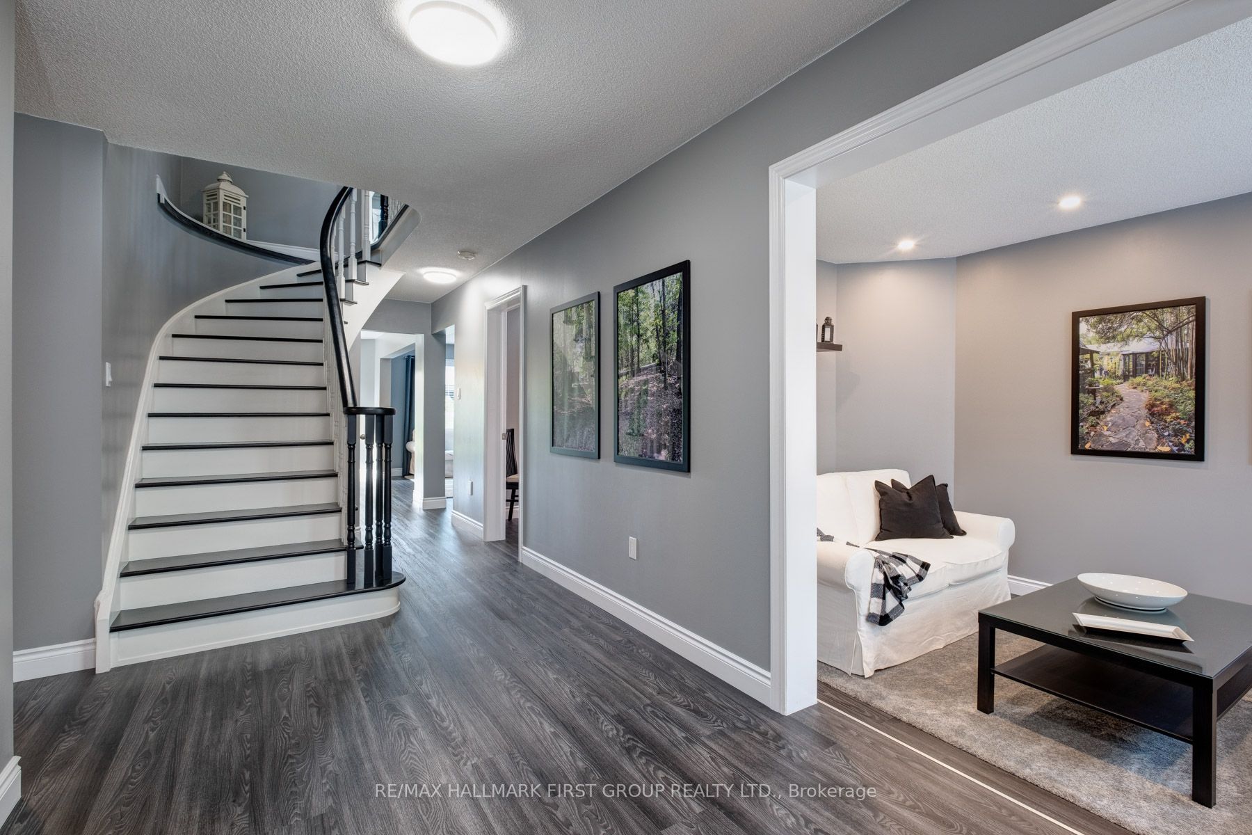 100 Deverell St, Whitby