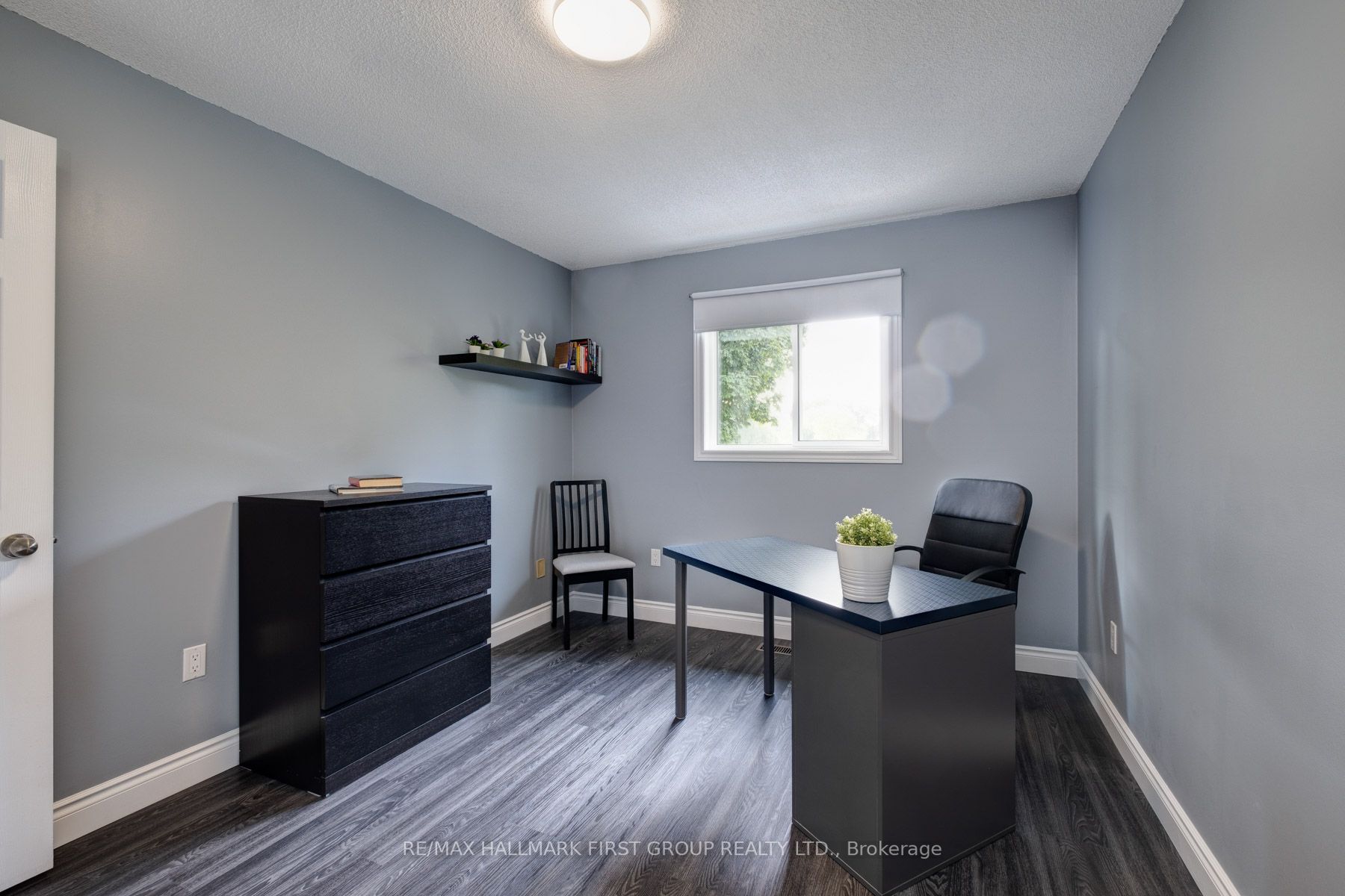 100 Deverell St, Whitby