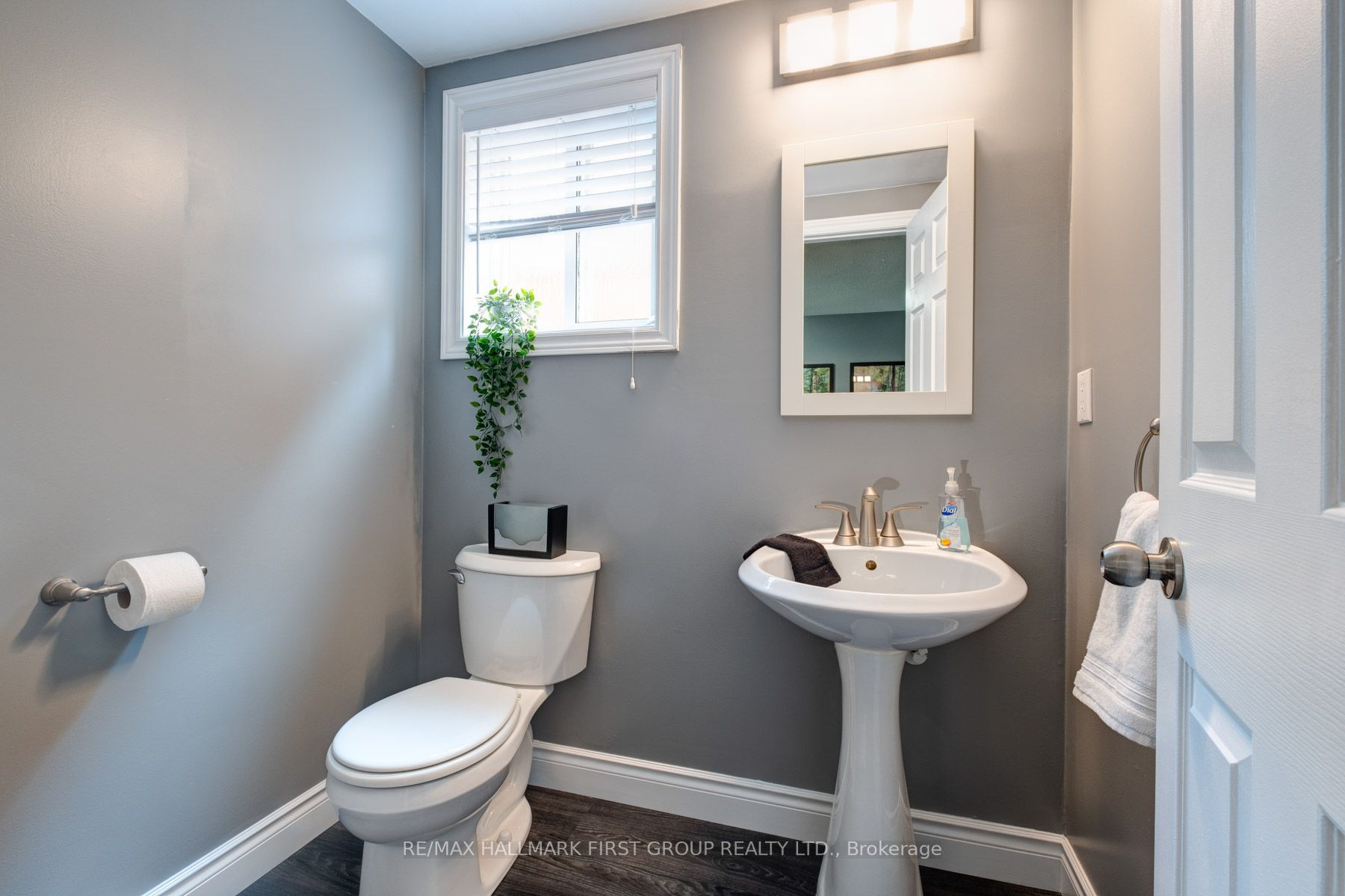 100 Deverell St, Whitby
