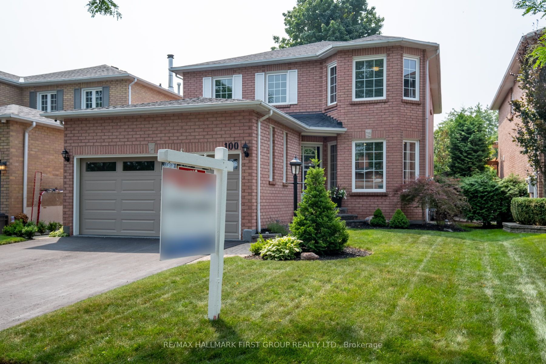 100 Deverell St, Whitby