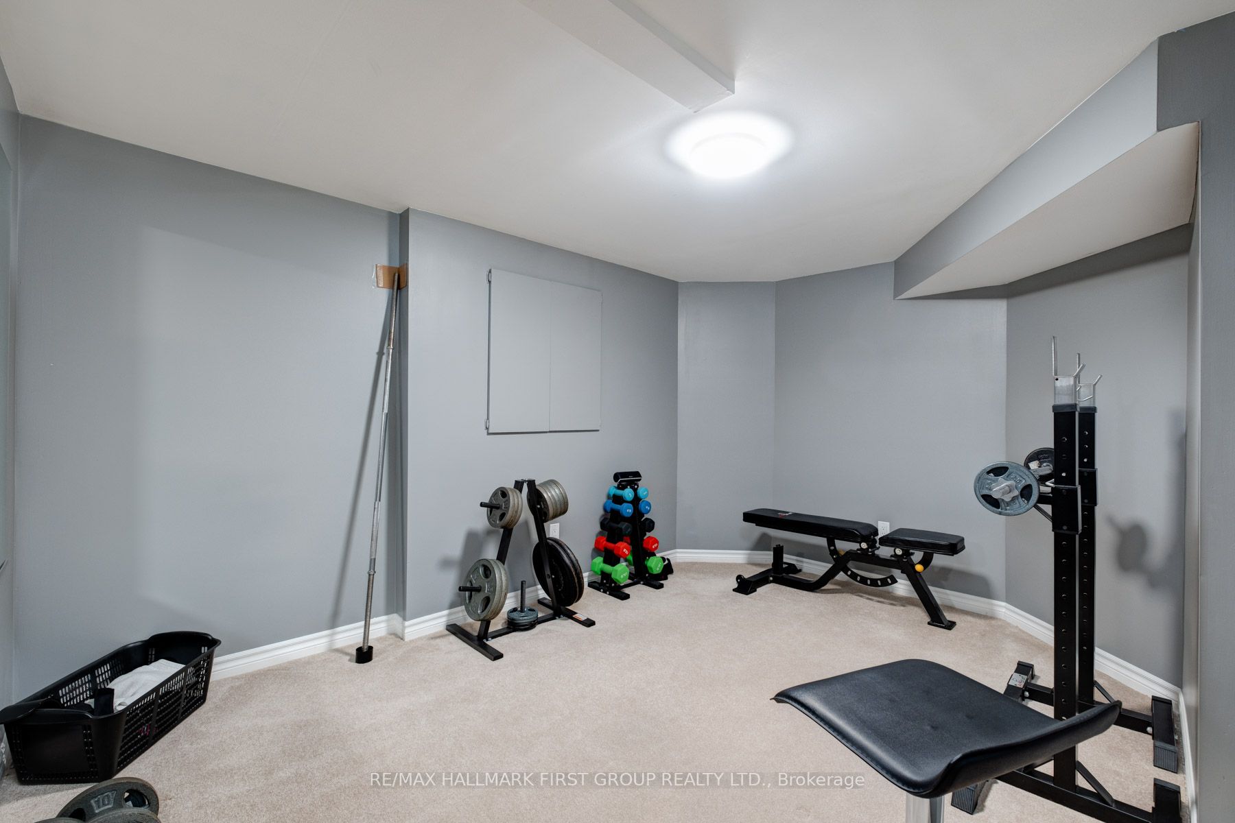 100 Deverell St, Whitby