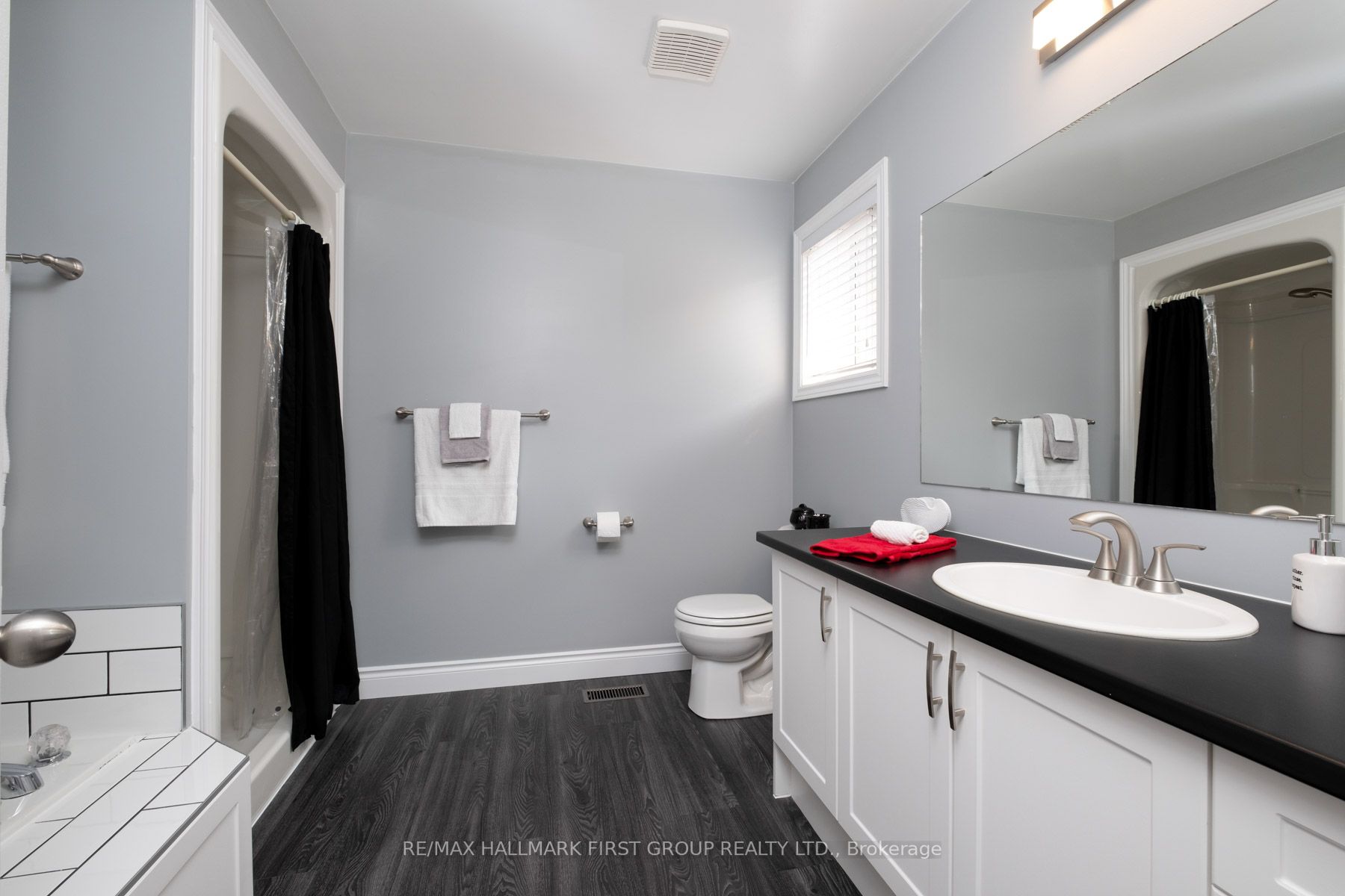 100 Deverell St, Whitby