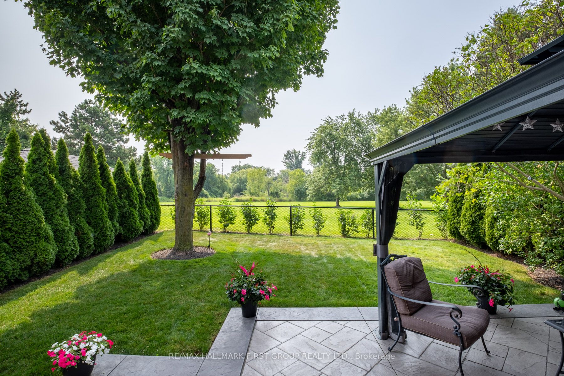 100 Deverell St, Whitby