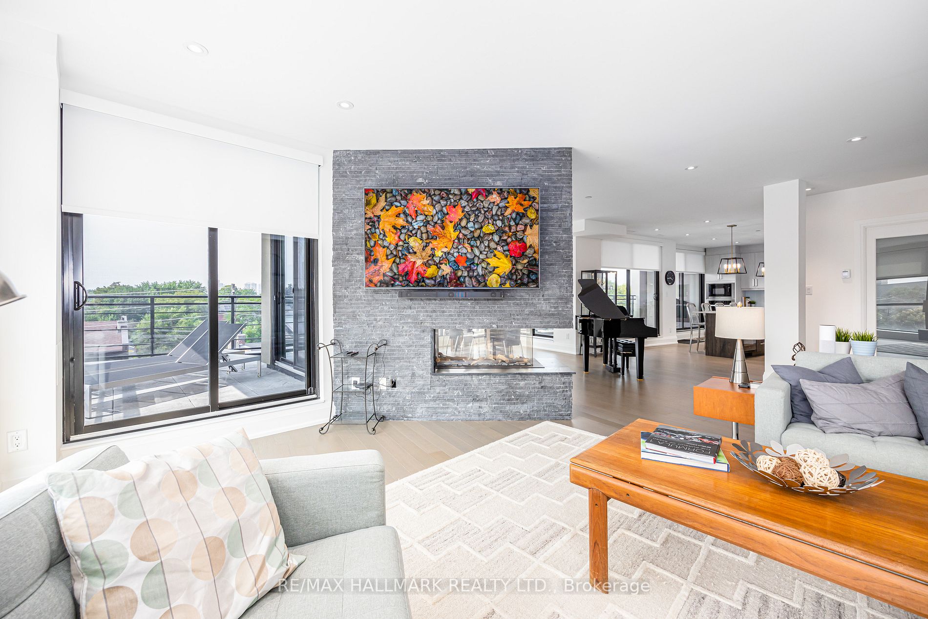 365 Beech Ave, #401