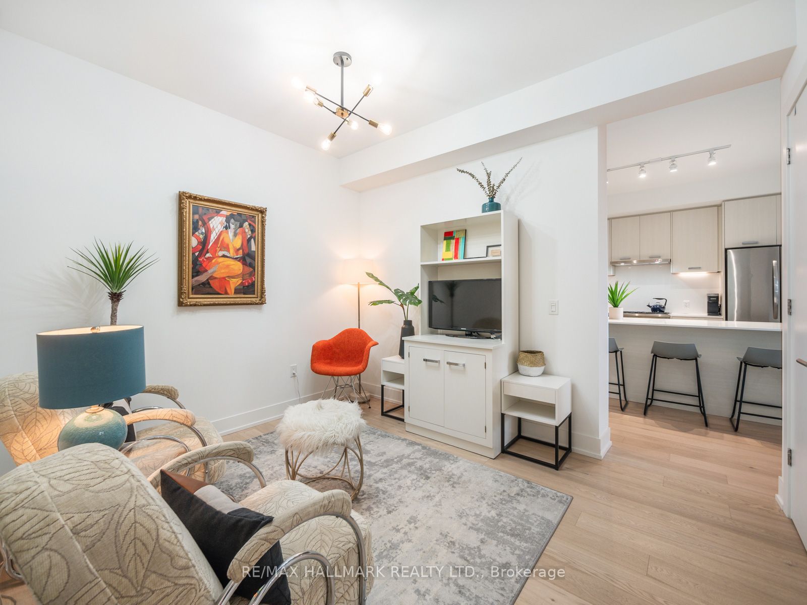 1331 Queen Street E, #604