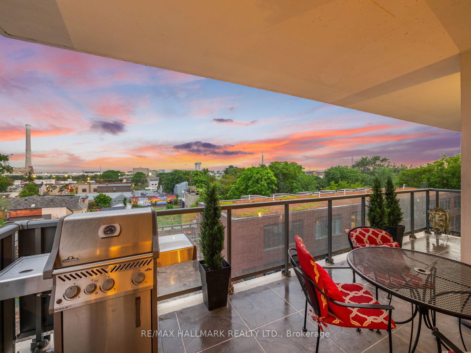 1331 Queen Street E, #604