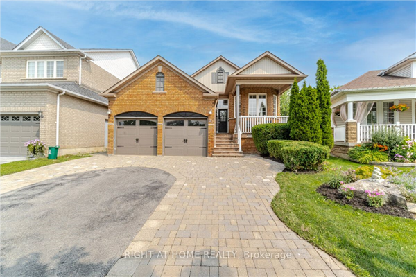 30 Amanda Ave, Whitby