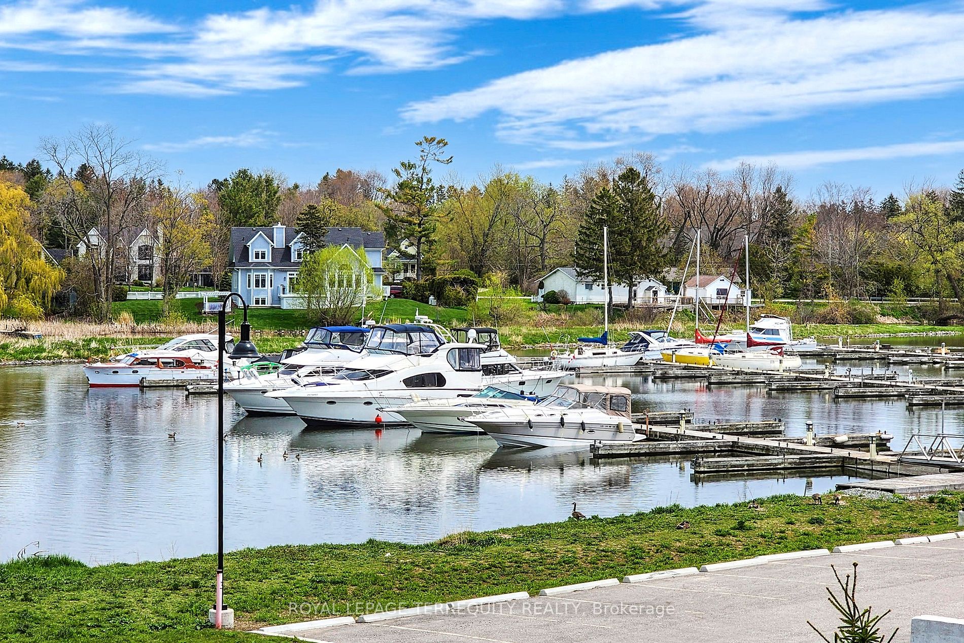50 Lakebreeze Drive, #101