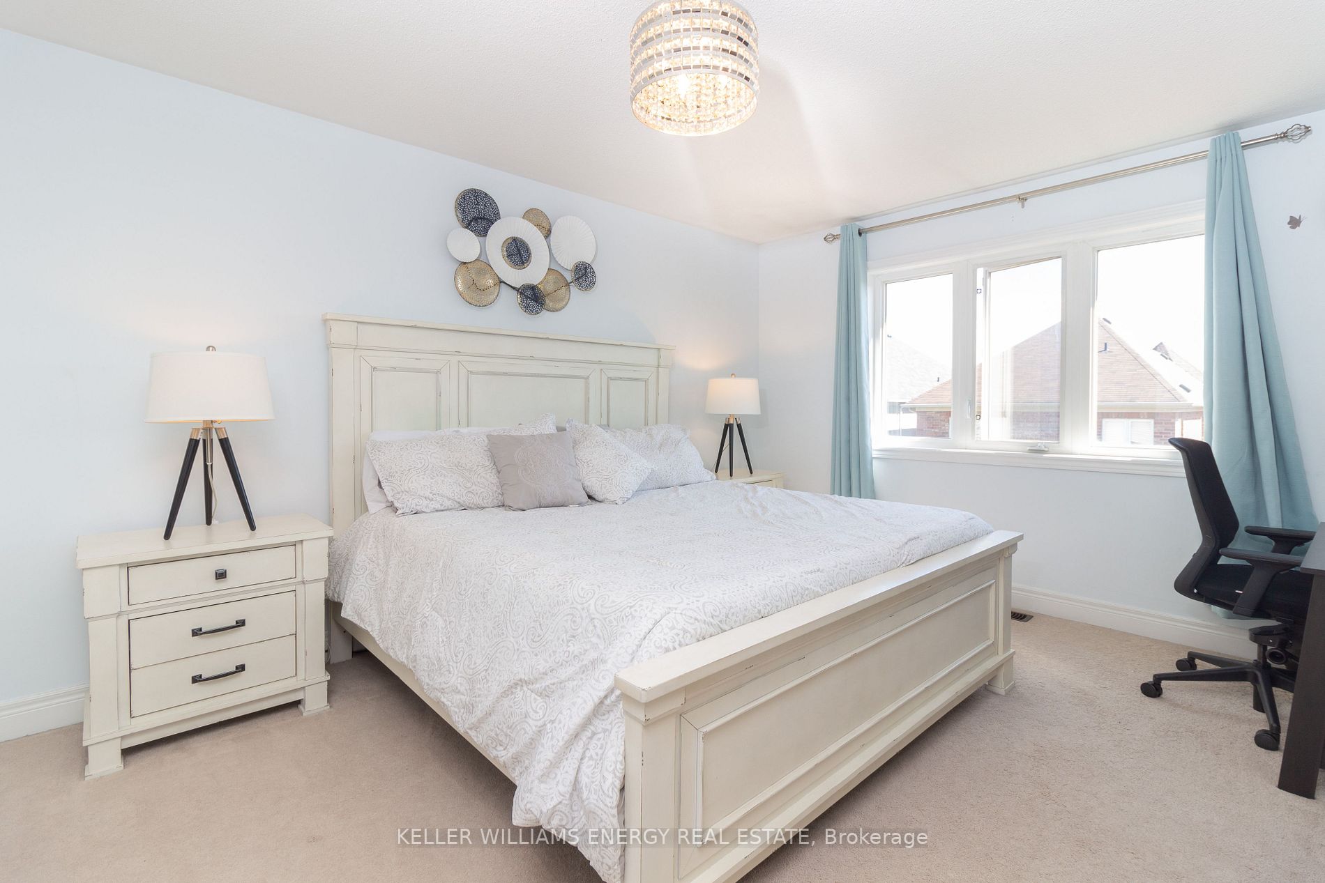 146 Dewell Crescent
