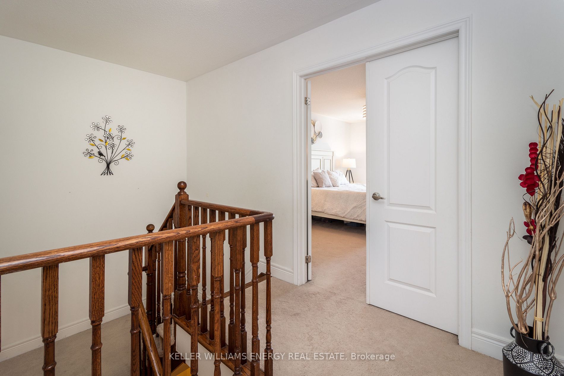 146 Dewell Crescent