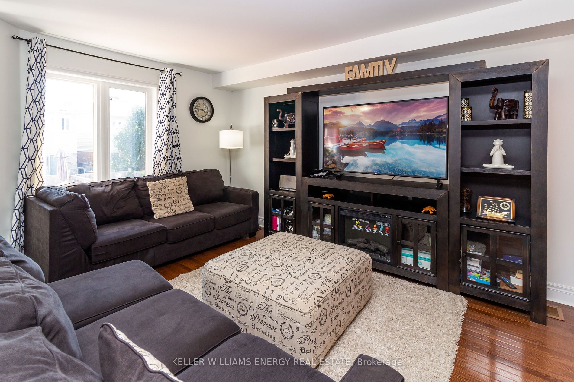 146 Dewell Crescent