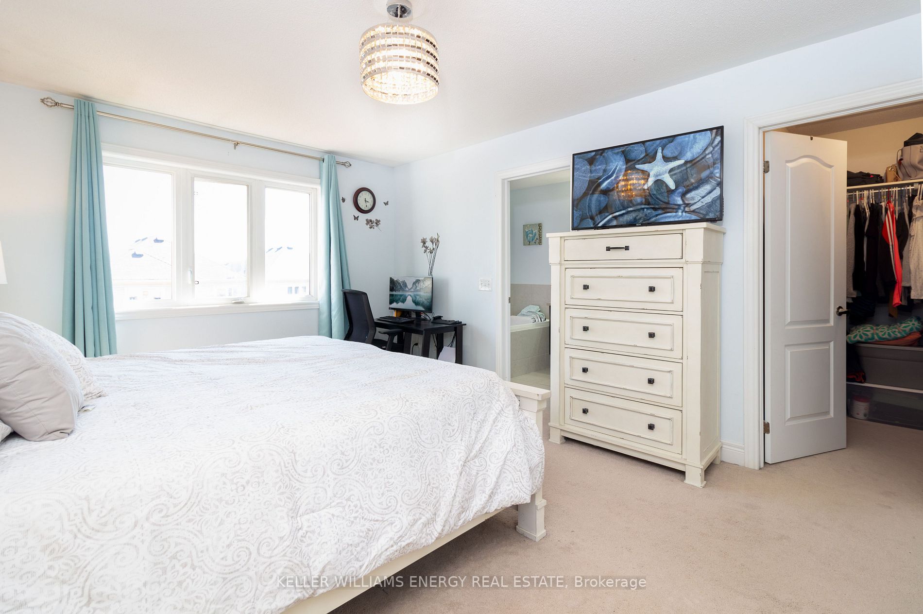 146 Dewell Crescent