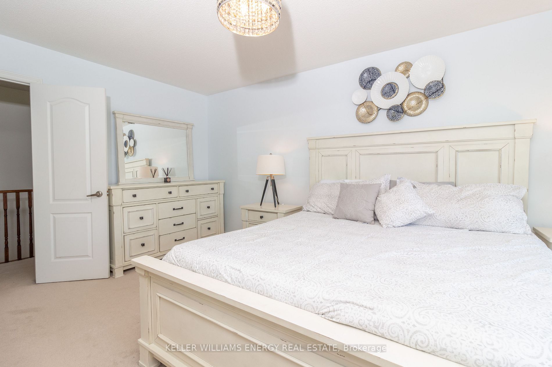 146 Dewell Crescent
