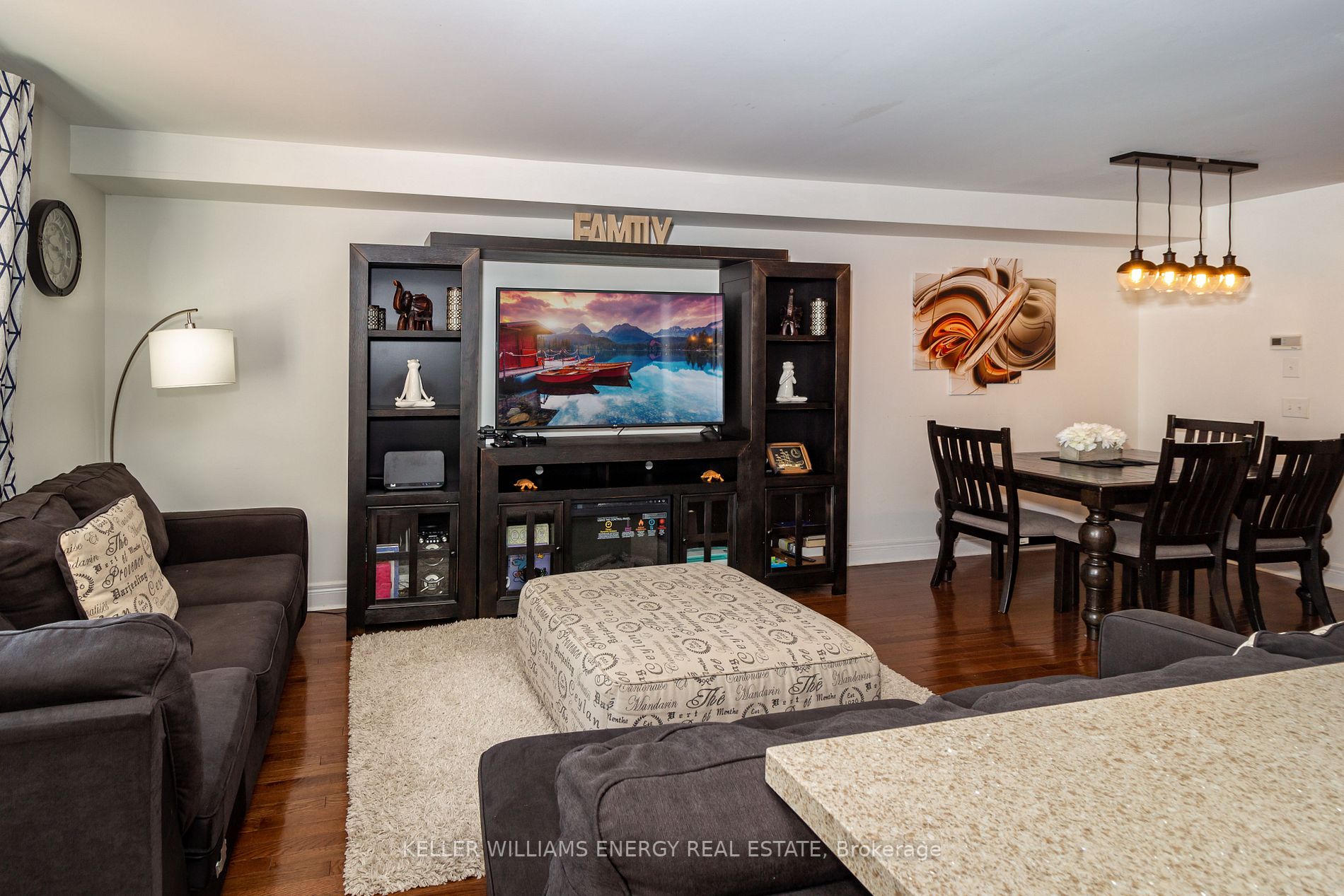 146 Dewell Crescent