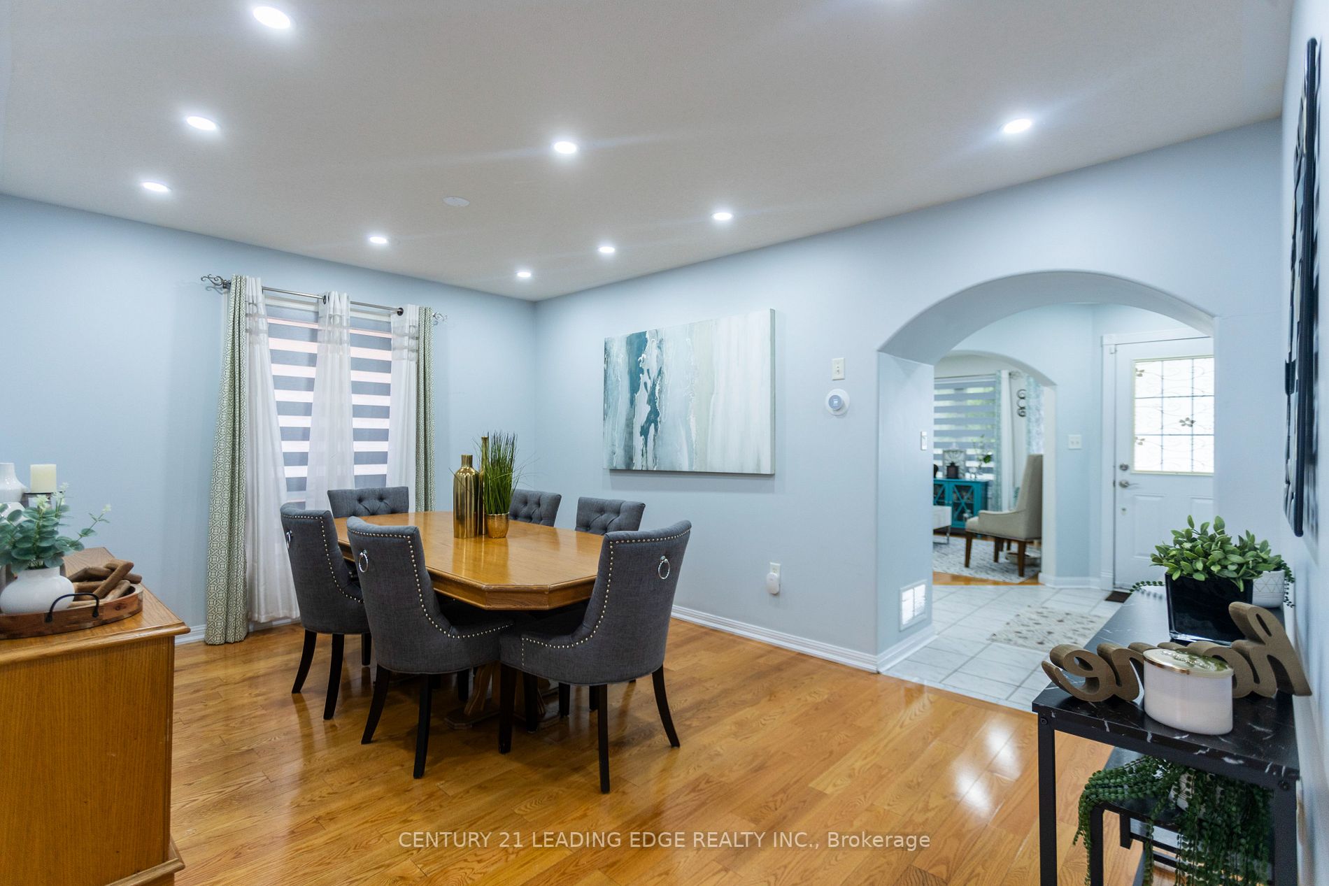 38 Bobolink Ave