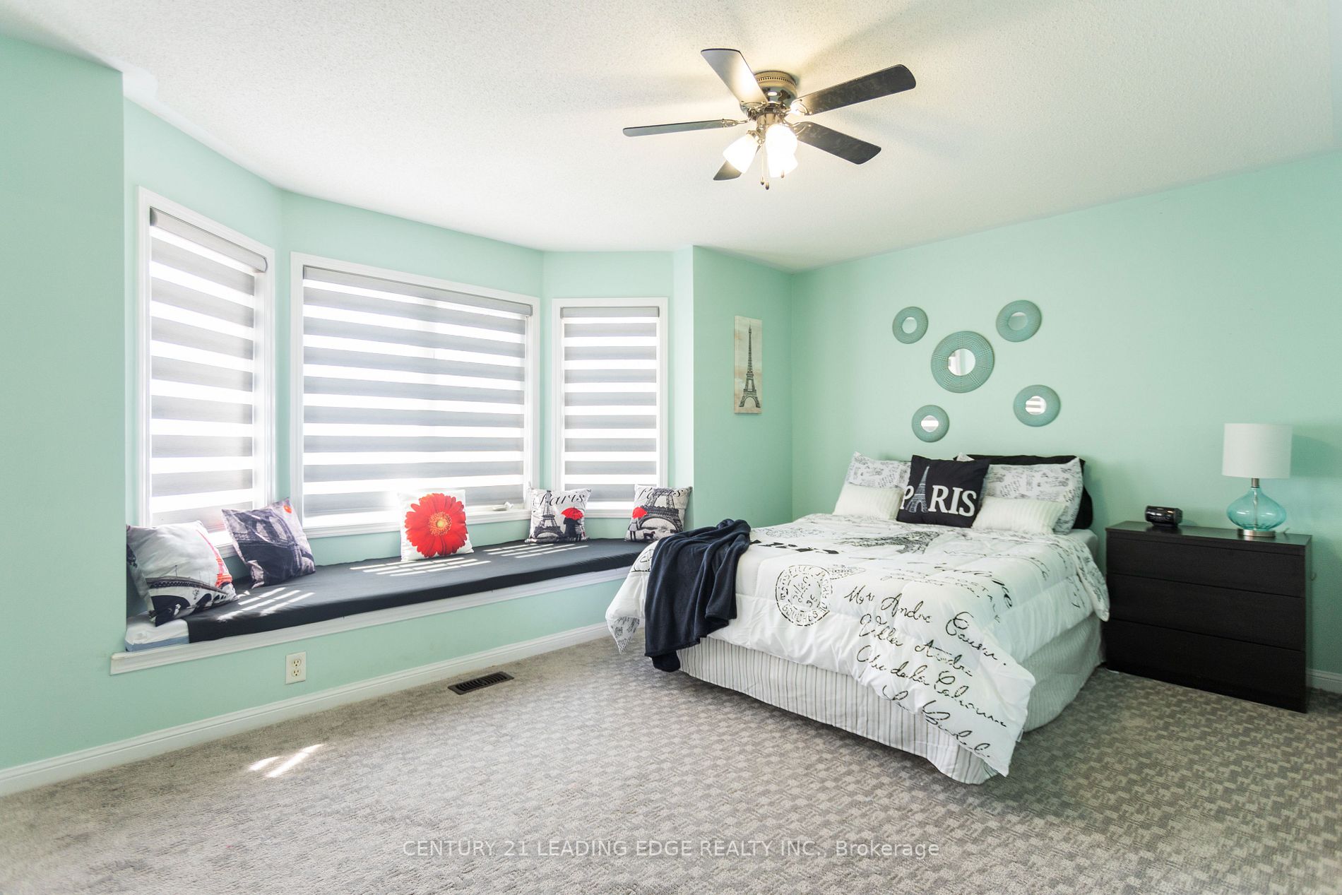 38 Bobolink Ave