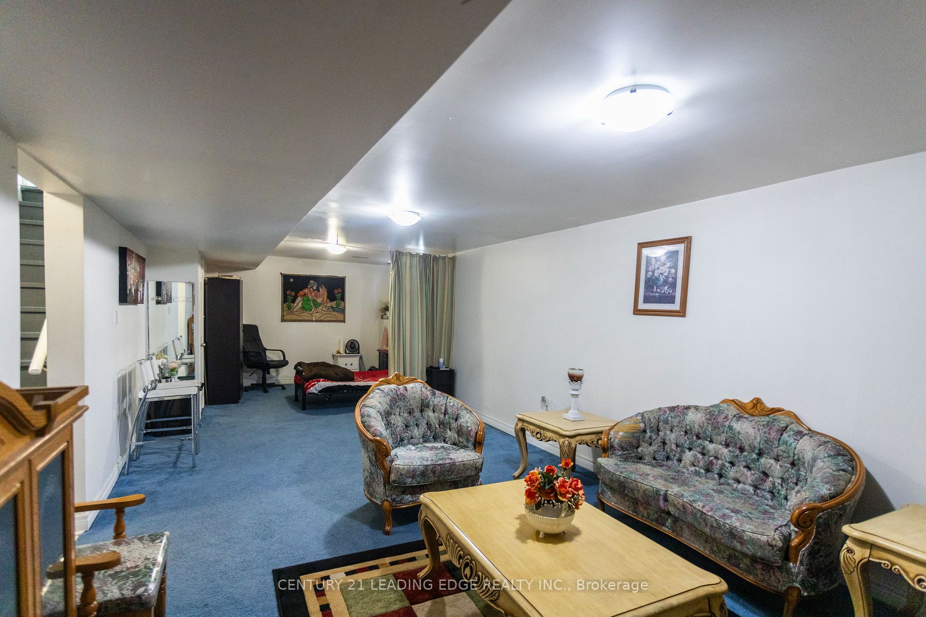 38 Bobolink Ave