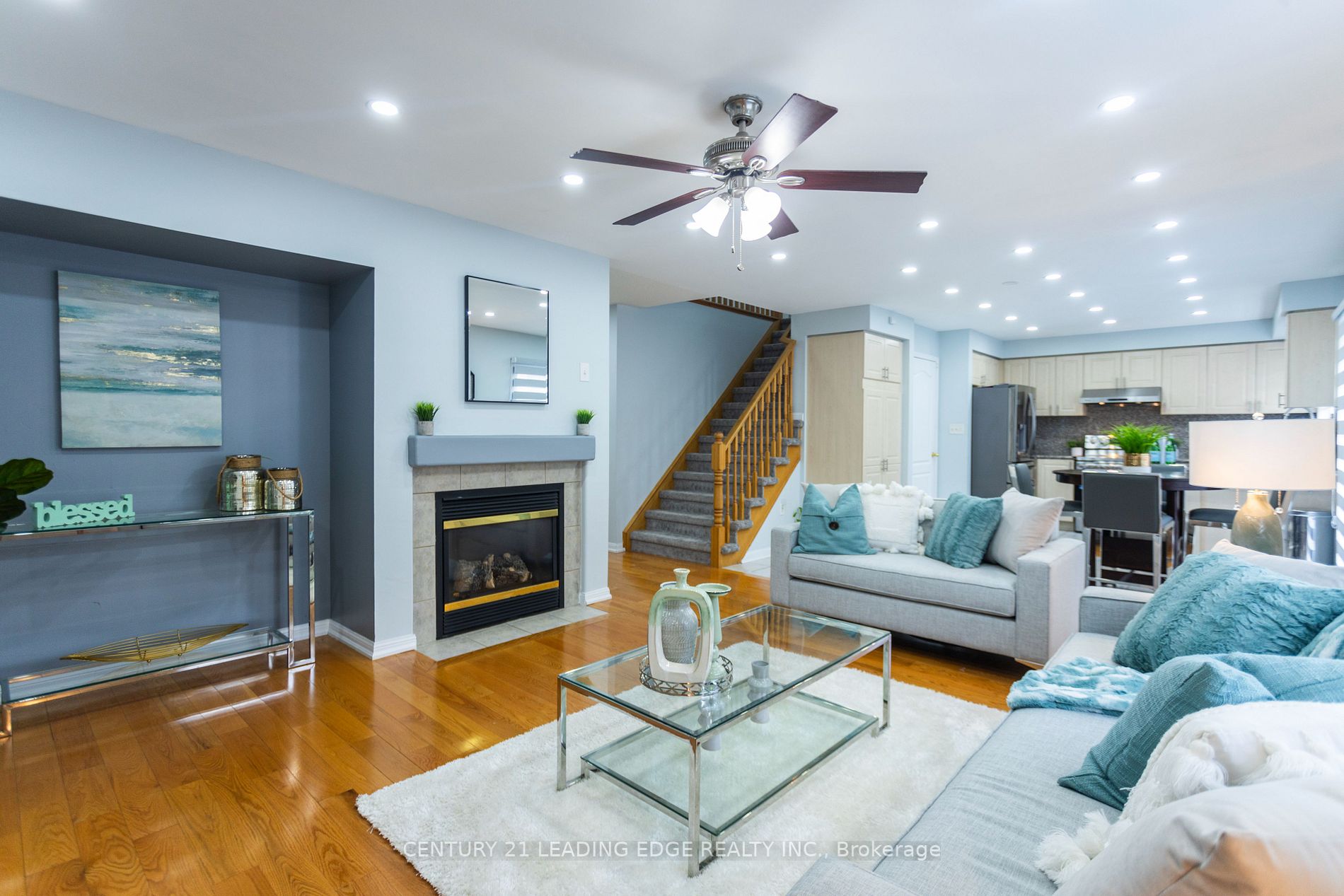 38 Bobolink Ave