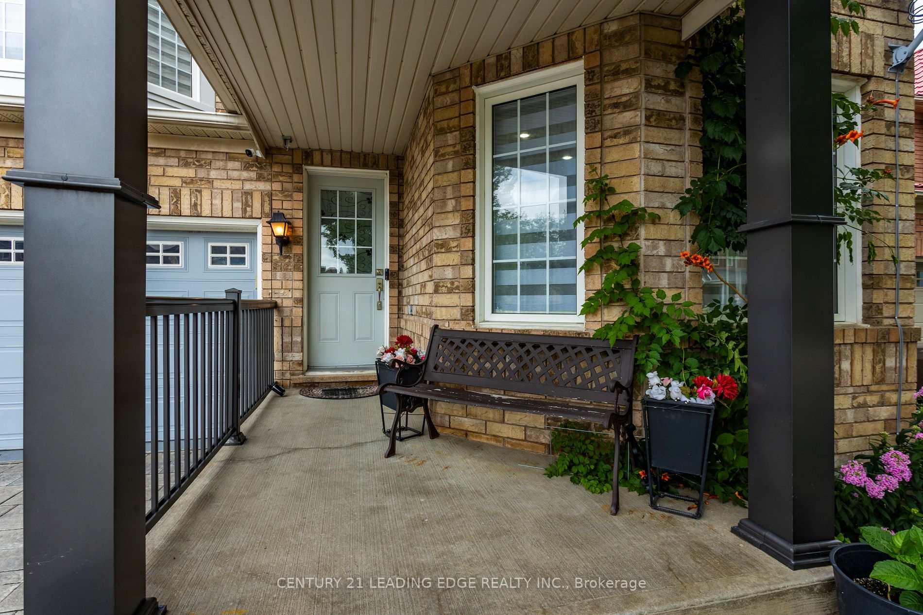 38 Bobolink Ave