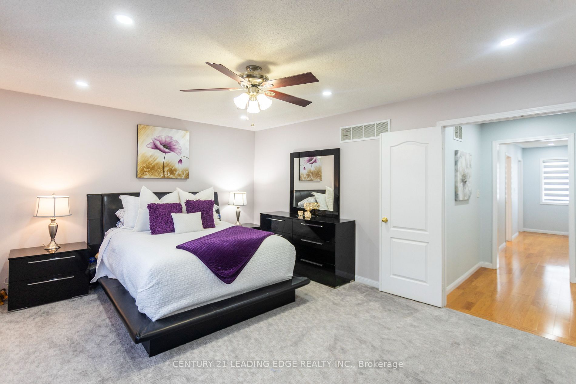 38 Bobolink Ave