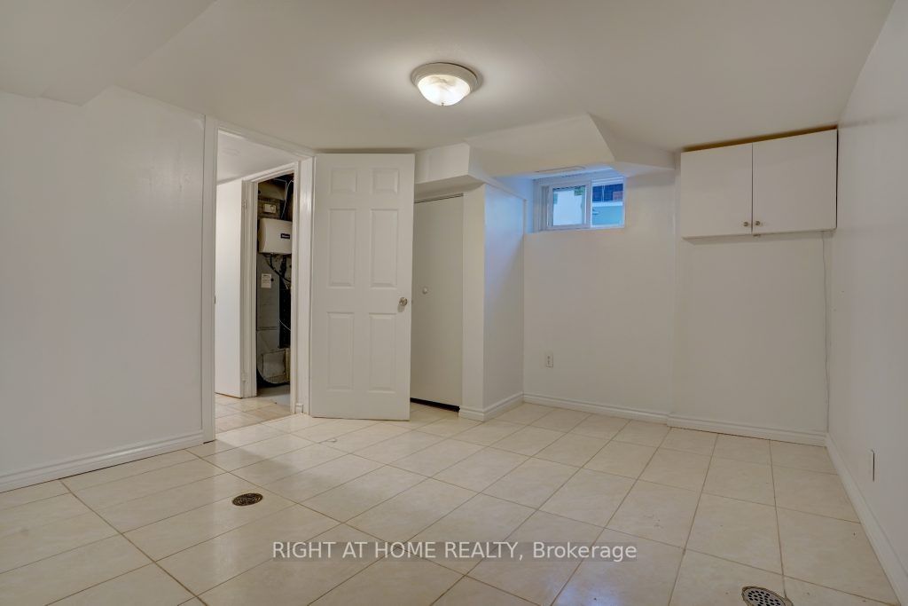 91 Hart Avenue